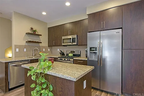 2132 Cosmo Way Photo 1