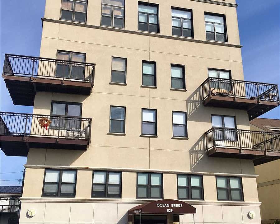 1st image of 529 W Broadway #3B