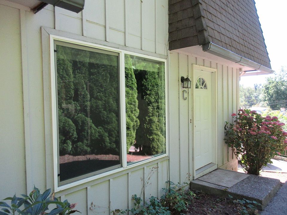 1st image of 174 Stoneway Dr NW APT C
