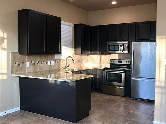 4th image of 170 Mauna Kea Ln Unit B