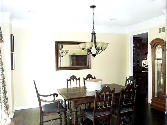 5th image of 12827 Goddard St