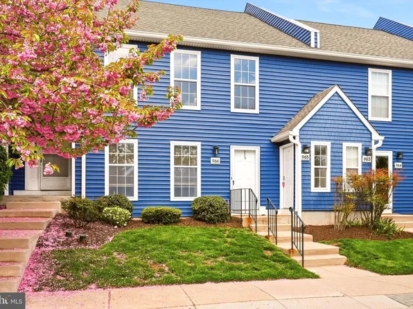 965 Roundhouse Ct, West Chester, PA 19380