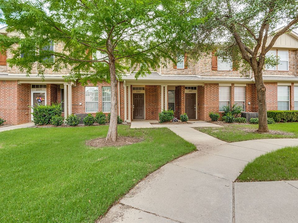 1st image of 2207 Biscayne Park Ln