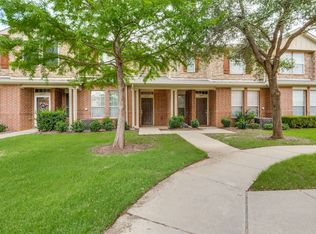 2207 Biscayne Park Ln, Grand Prairie, TX 75050