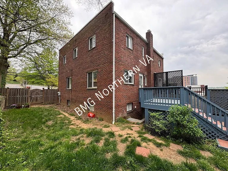 130 Cambridge Rd — Photo 26