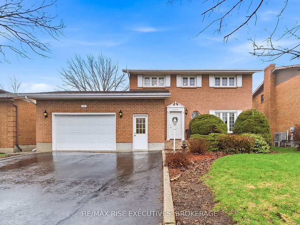 1st image of 127 Nicholson Cres