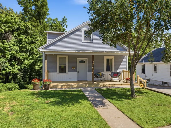 819 Hoffman St, Muscatine, IA 52761