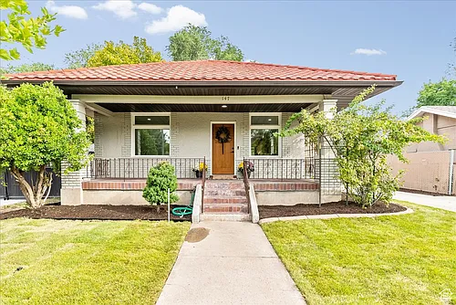 147 E Commonwealth Ave #2 Photo 1