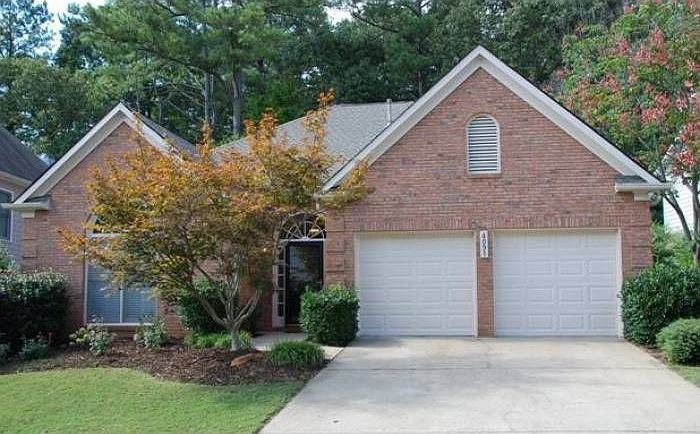 3BR/2BA Brick Ranch Home