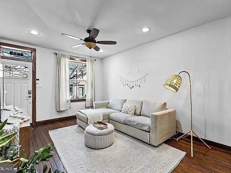 3523 Gough St — Photo 11