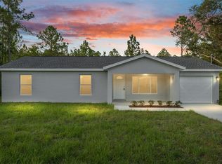 41 Malauka Ln, Ocklawaha, FL 32179