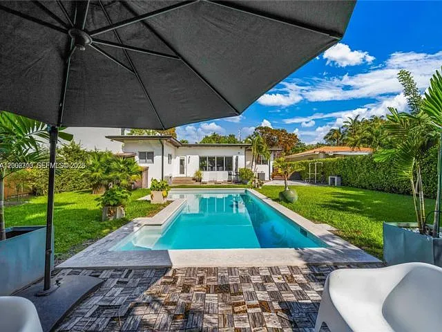 3531 SW 1st Ave — Photo 11