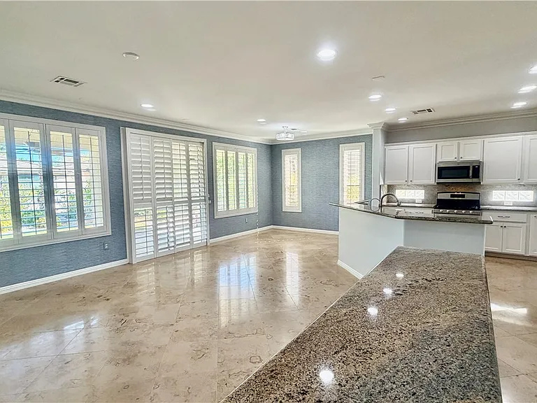 10385 Brillare Ave — Photo 5