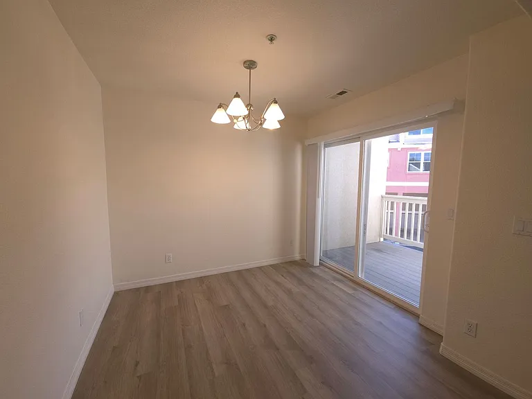 1001 Laramie Blvd #15-E — Photo 7