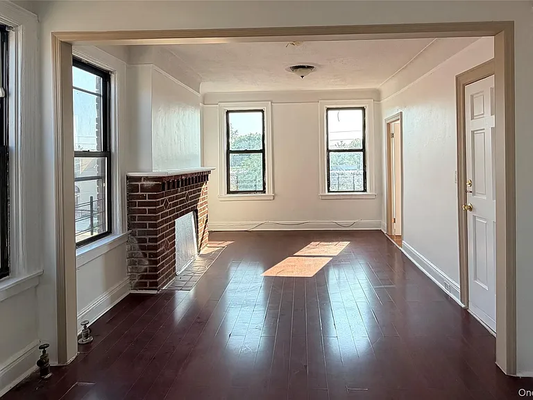 1840 Bronxdale Ave #3 — Photo 6