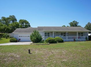 18 Bay Dr, Sneads Ferry, NC 28460