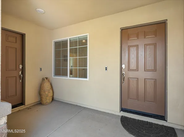 300 Littondale Dr, Sparks, NV 89441