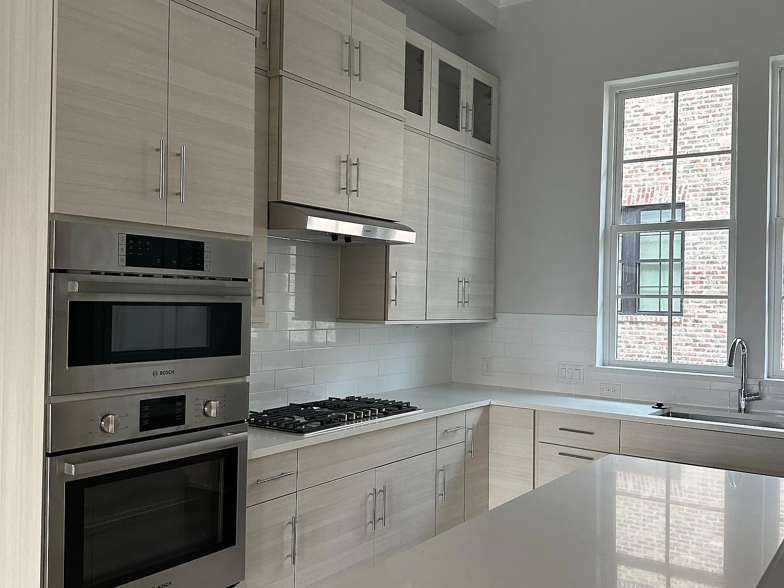 2 bed, 1398 sqft, $3,500 — Photo 2