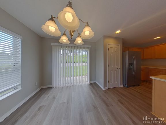 5th image of 1498 Pier St