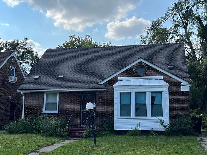 1st image of 18257 Mark Twain St