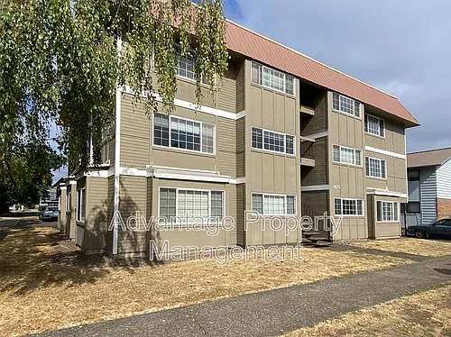 975 NW Garfield Ave #1 Photo 1