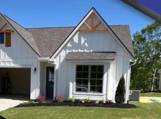 6958 Mercedes Ln, Ooltewah, TN 37363