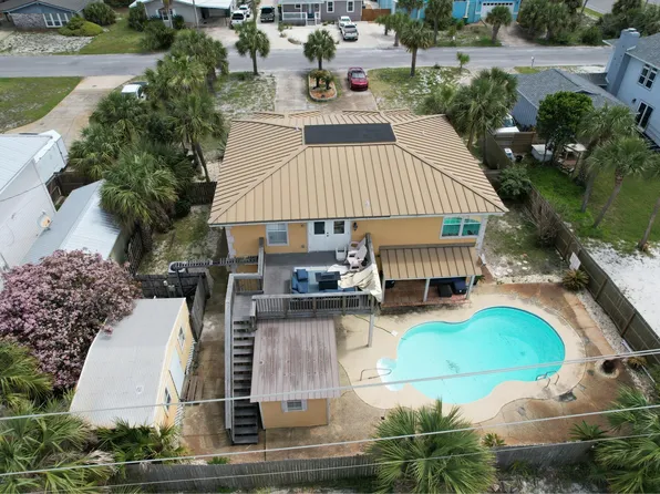 725 Sailfish Dr, Fort Walton Beach, FL 32548