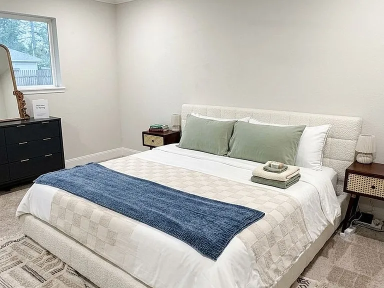 21807 Galewood Ln — Photo 31