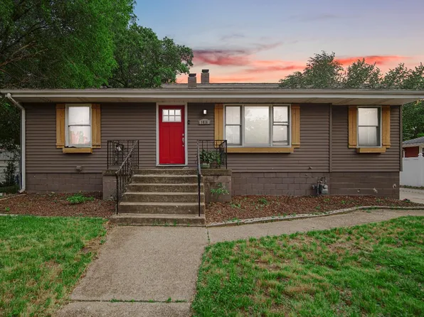 1016 Riverlane Dr, Lake Station, IN 46405