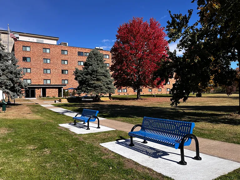 Cross-Lines Retirement Center 1 — Photo 4