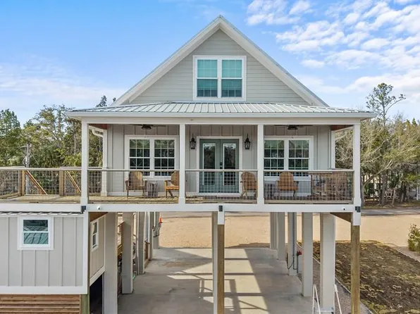 406 Granger Dr, Steinhatchee, FL 32359