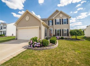 37567 Sandy Ridge Dr, North Ridgeville, OH 44039