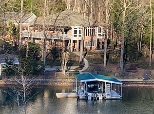 213 Berwick Ct, Seneca, SC 29672