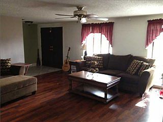 4th image of 3021 Rock Valley Dr