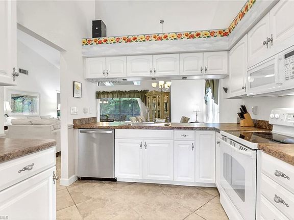 3rd image of 237 Fox Den CIR