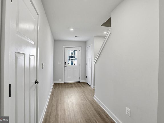 3rd image of 38 Trotting Rd