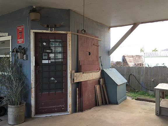 3rd image of 145 Champion Ave
