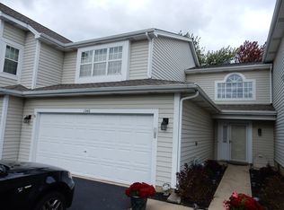 1246 Dunamon Dr, Bartlett, IL 60103