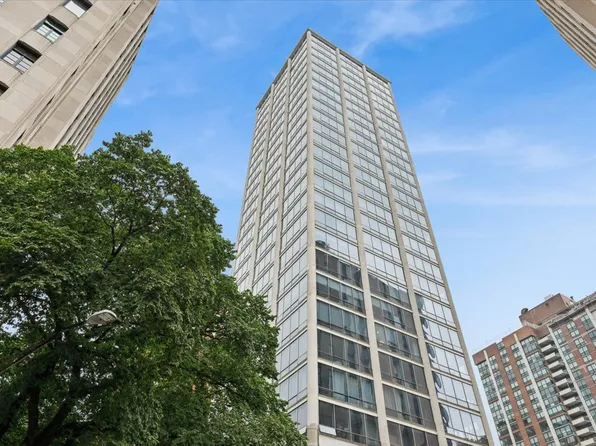 1300 N Astor St Unit 22B, Chicago, IL 60610