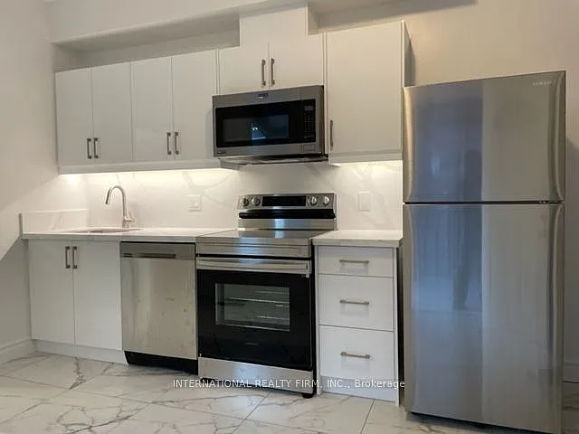 106 London St — Photo 1