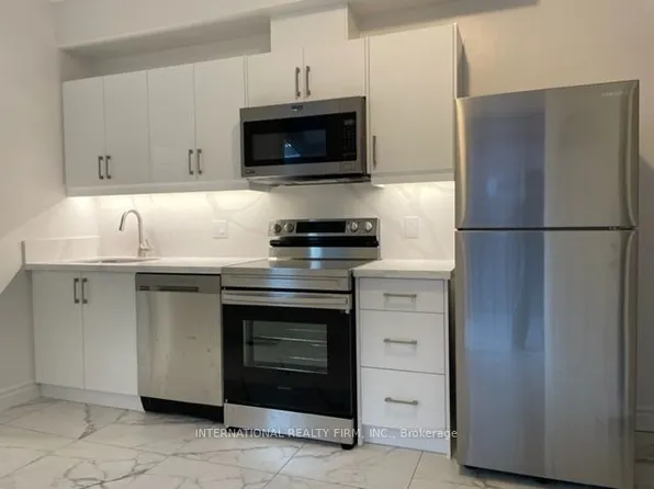 106 London St, Toronto, ON M6G 1N5