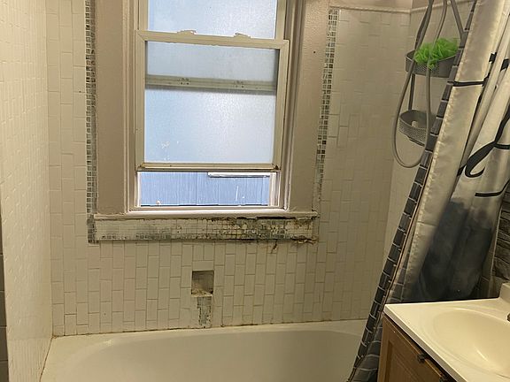 5th image of 595 Minnesota Ave