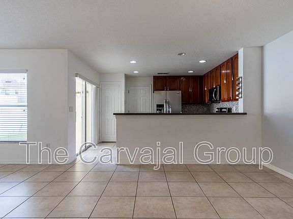 4th image of 13863 Phoenix Dr