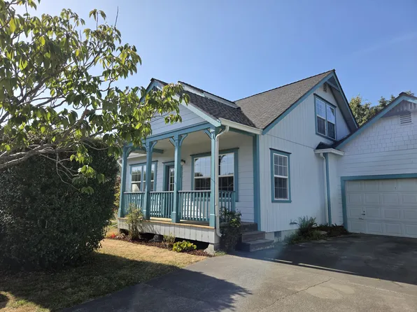 2168 Tina Ct, Arcata, CA 95521