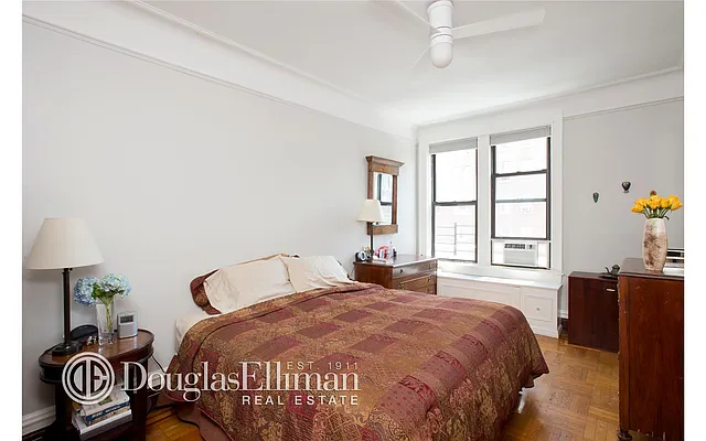 Sold by Douglas Elliman | media 20