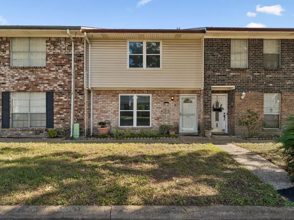 1831 Sherwood Forest St APT 28, Houston, TX 77043