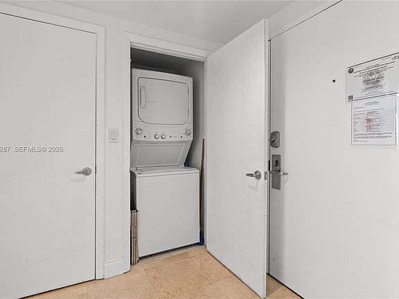 5th image of 17375 Collins Ave #1108