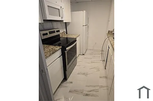 506 E Avenue J #B Photo 1