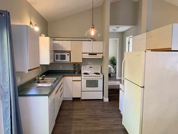 5th image of 5300 Crescent Dr #23
