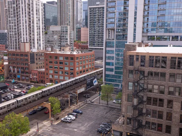 630 N Franklin St, Chicago, IL
